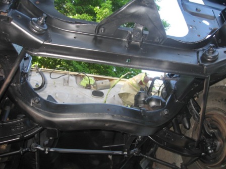 Painted subframe etc small.JPG