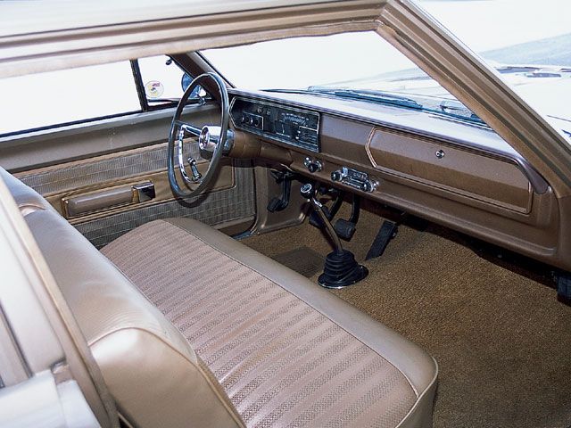 mopp_0503_05_z+1966_plymouth_belvedere_i+interior.jpg